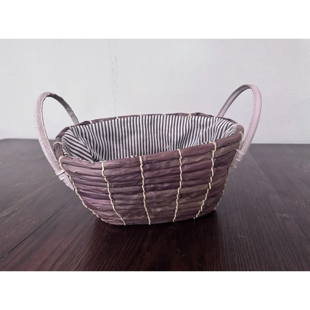 Small Wicker Basket with Fabric Liner & Handles Decorative Storage Basket Brown